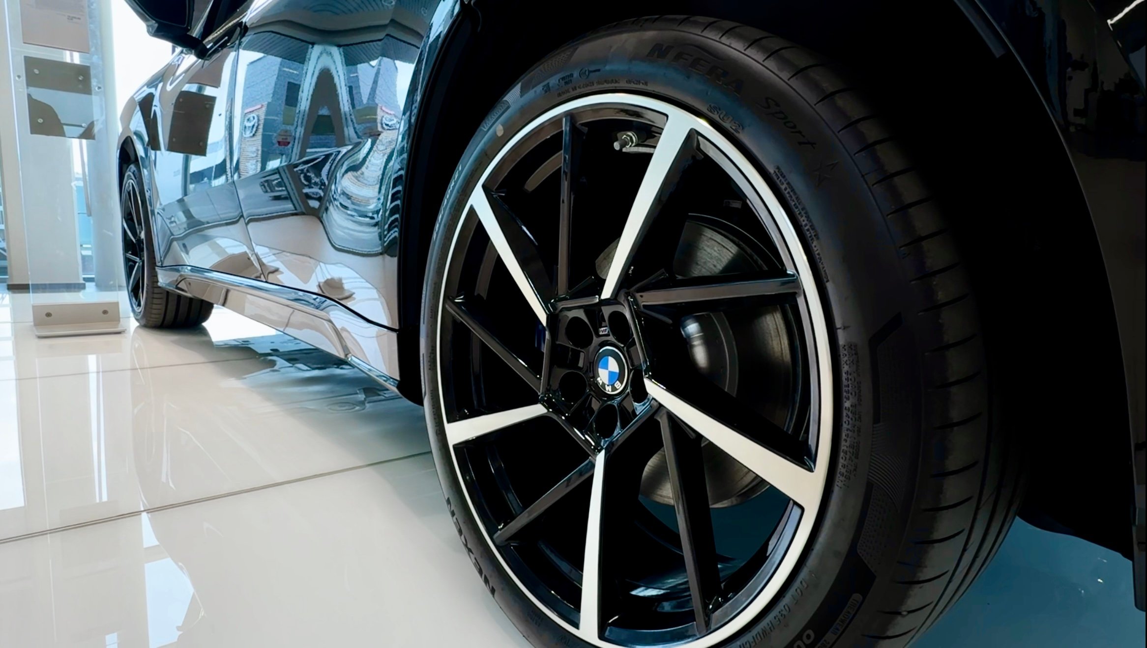 BMW_iX3_rengas