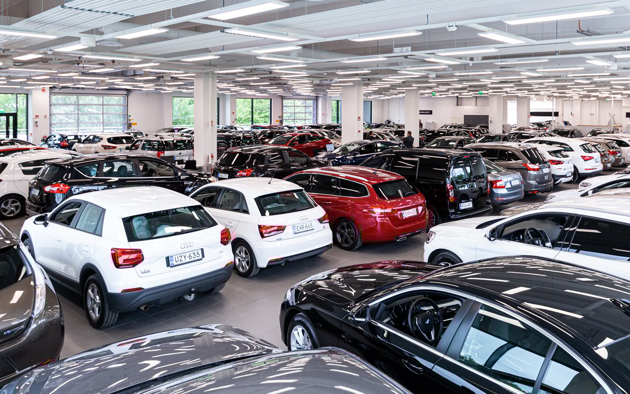 vaihtoautot_8_autokeskus_1280x800