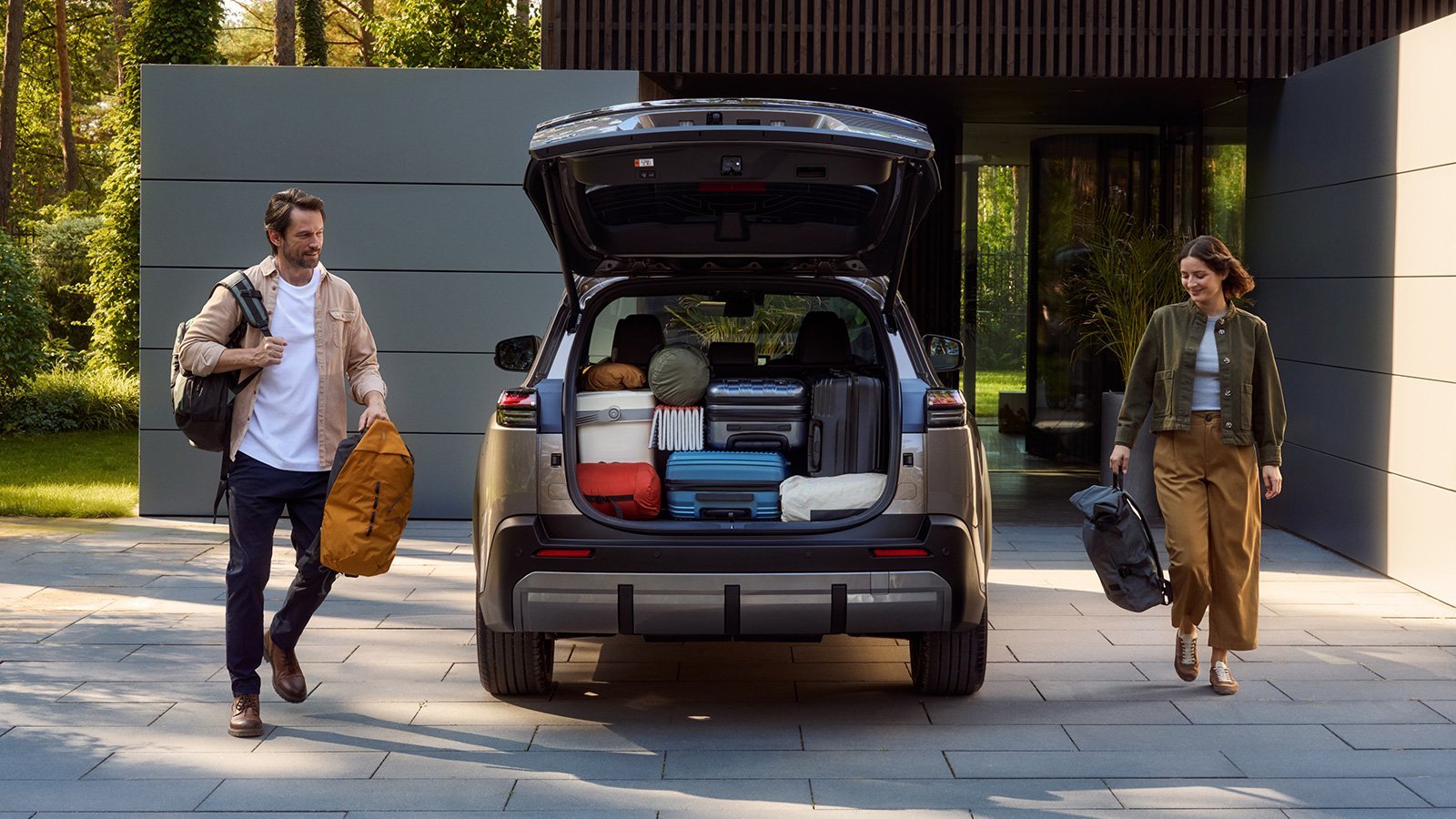 bz4x-touring-ng26-exterior-10